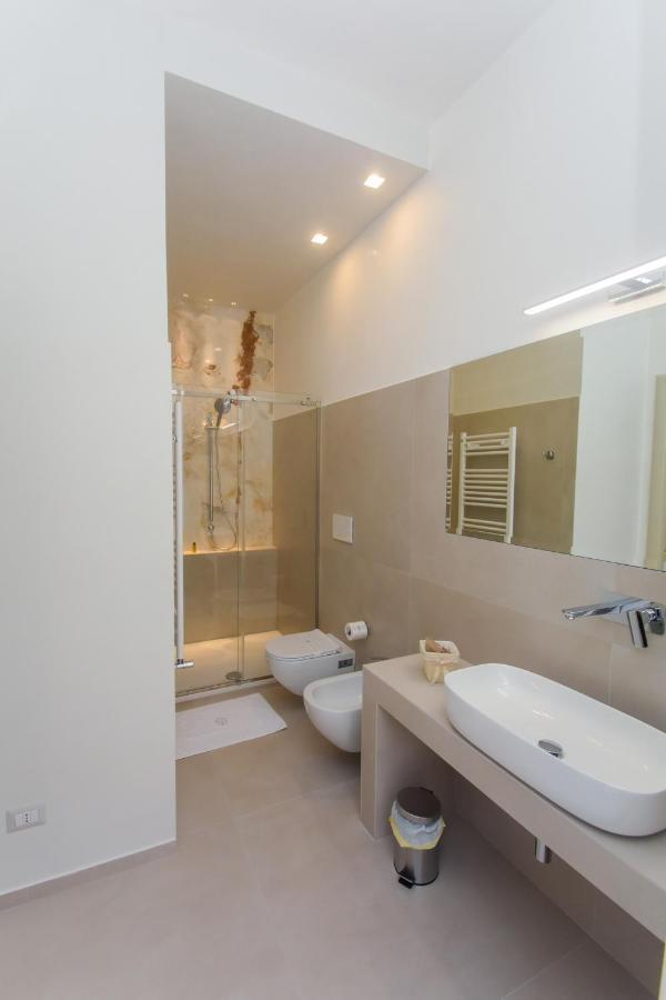 Bebio Rooms Trani Luaran gambar